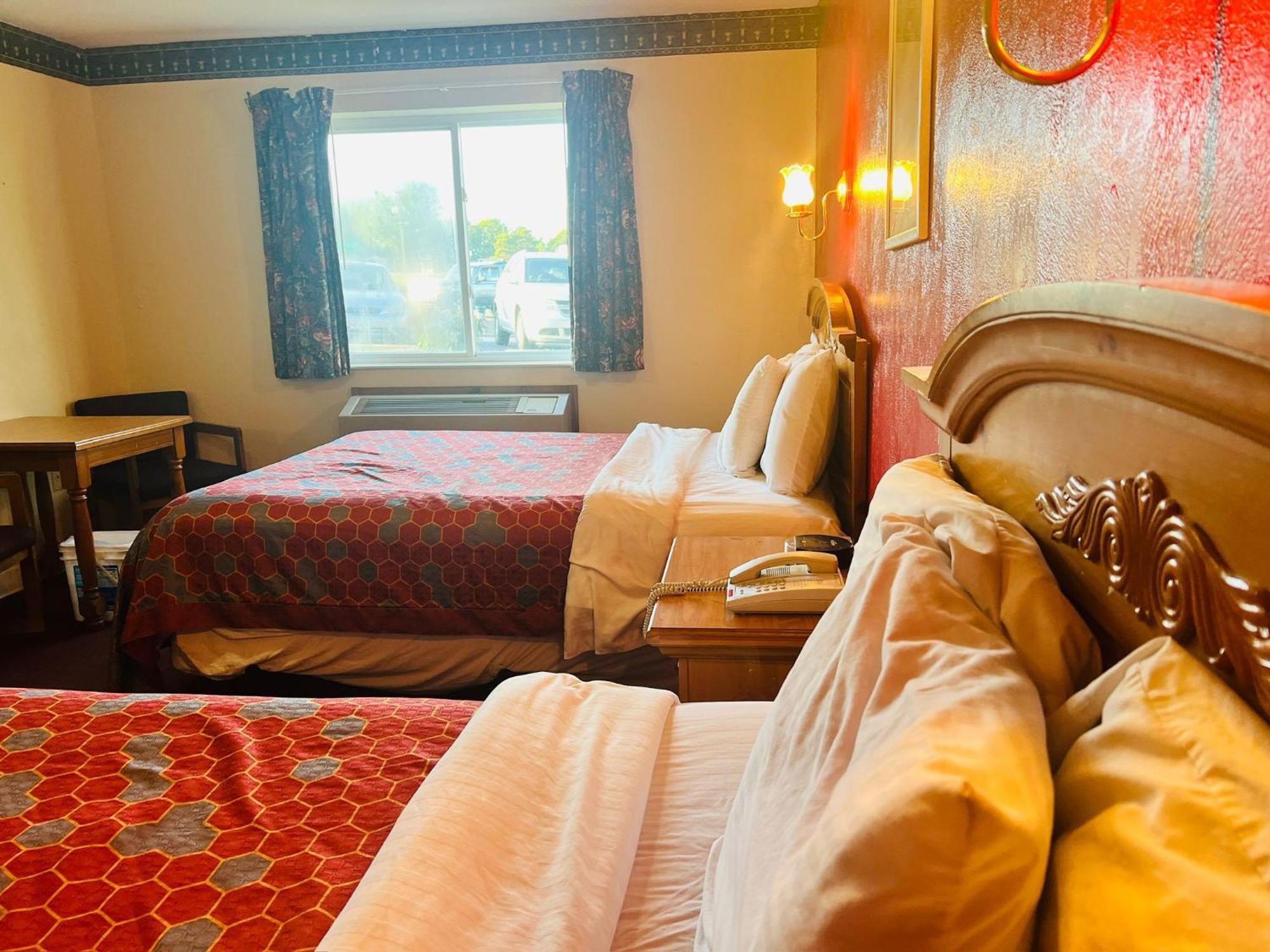 Villa Inn Motel Near Hwy 12 Wi Capital O Fort Atkinson Luaran gambar