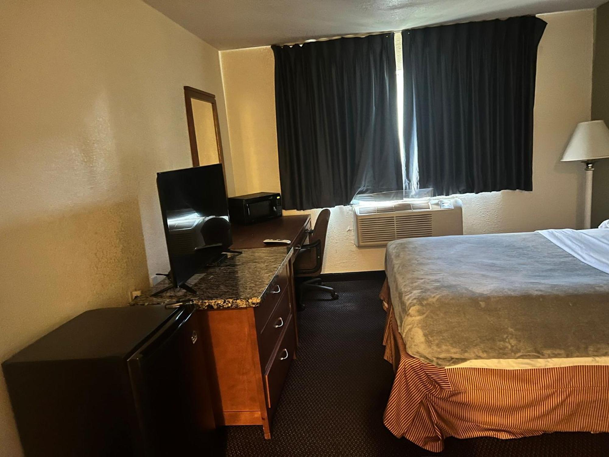Villa Inn Motel Near Hwy 12 Wi Capital O Fort Atkinson Luaran gambar