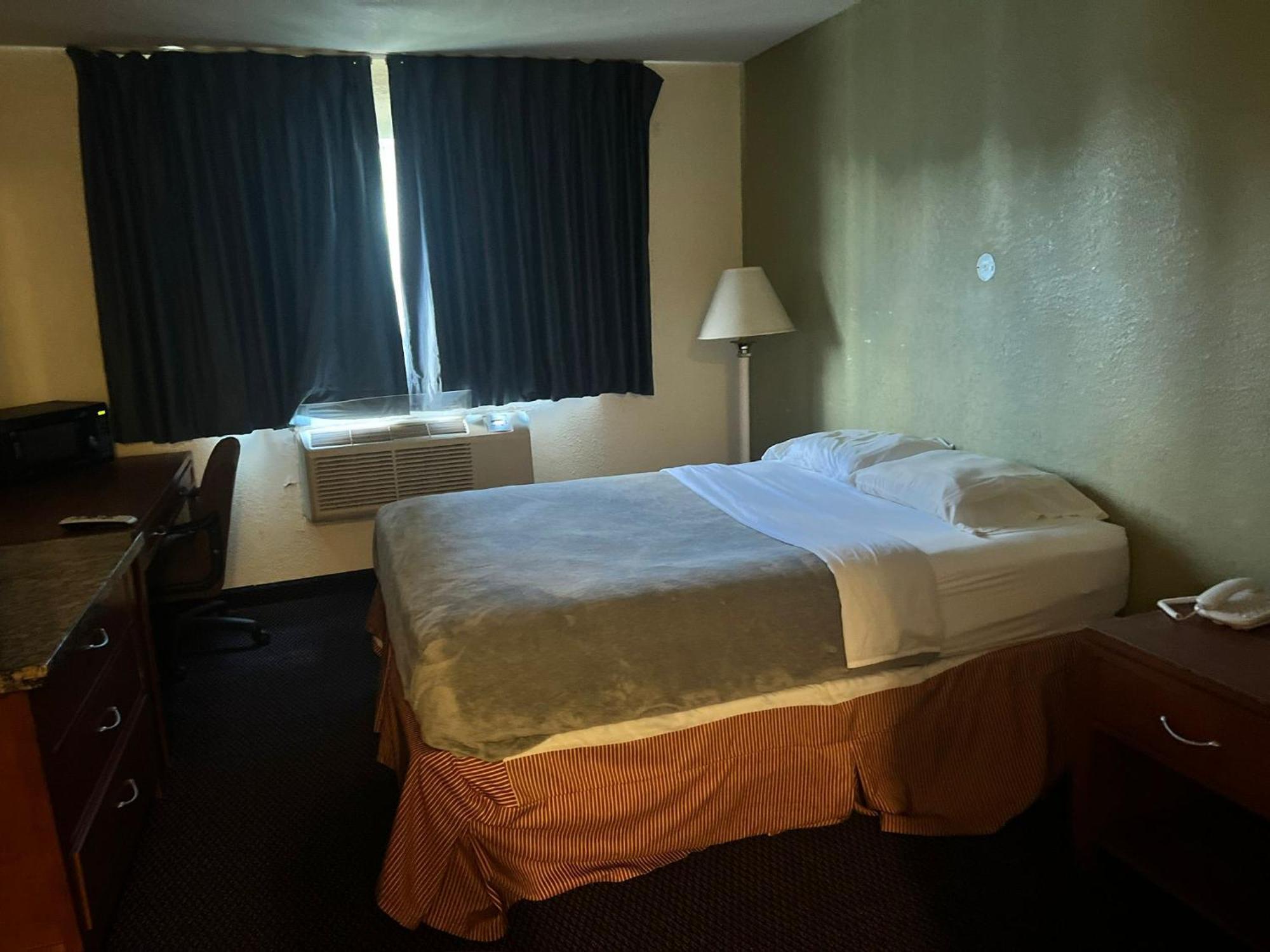 Villa Inn Motel Near Hwy 12 Wi Capital O Fort Atkinson Luaran gambar