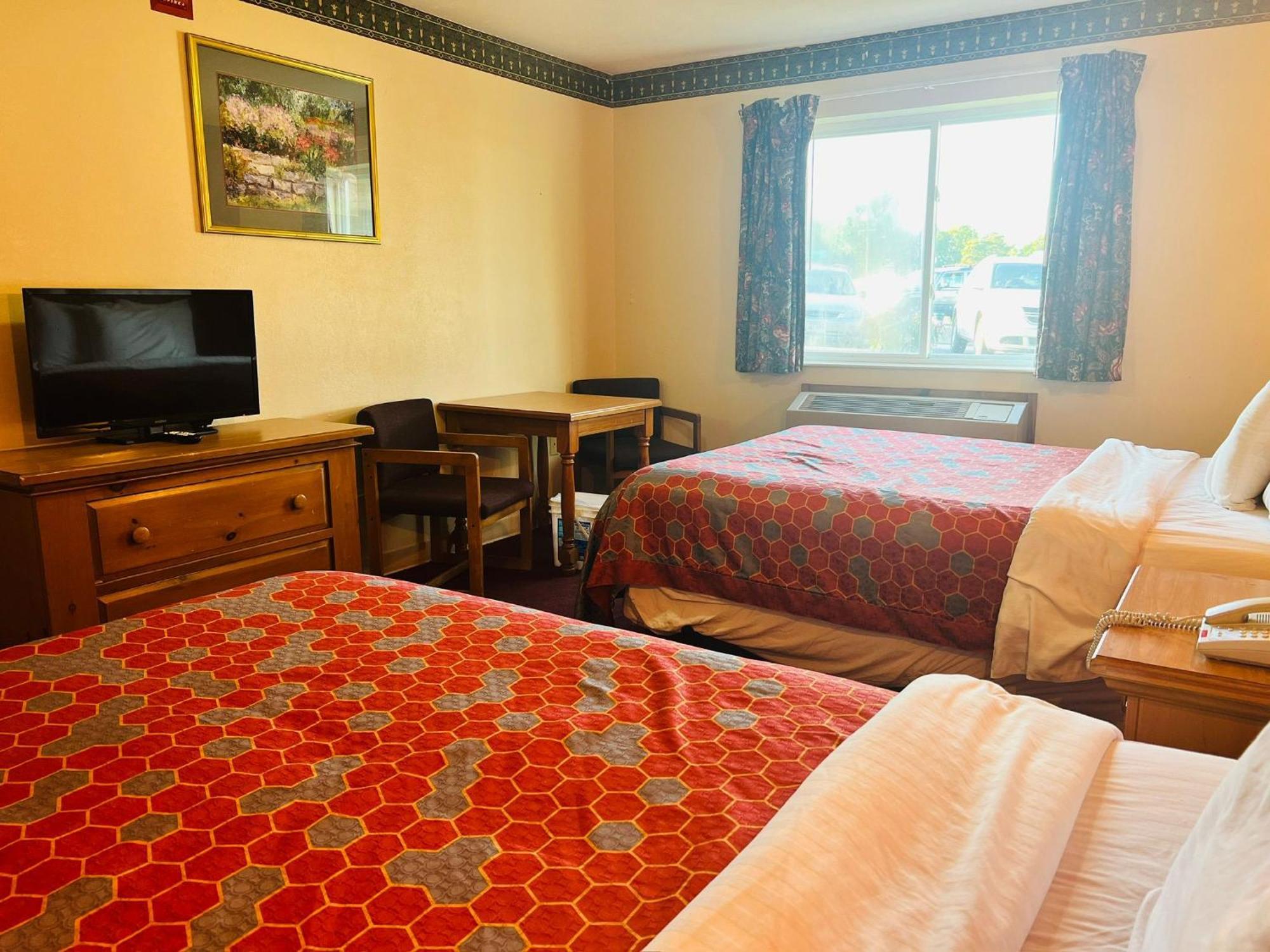 Villa Inn Motel Near Hwy 12 Wi Capital O Fort Atkinson Luaran gambar