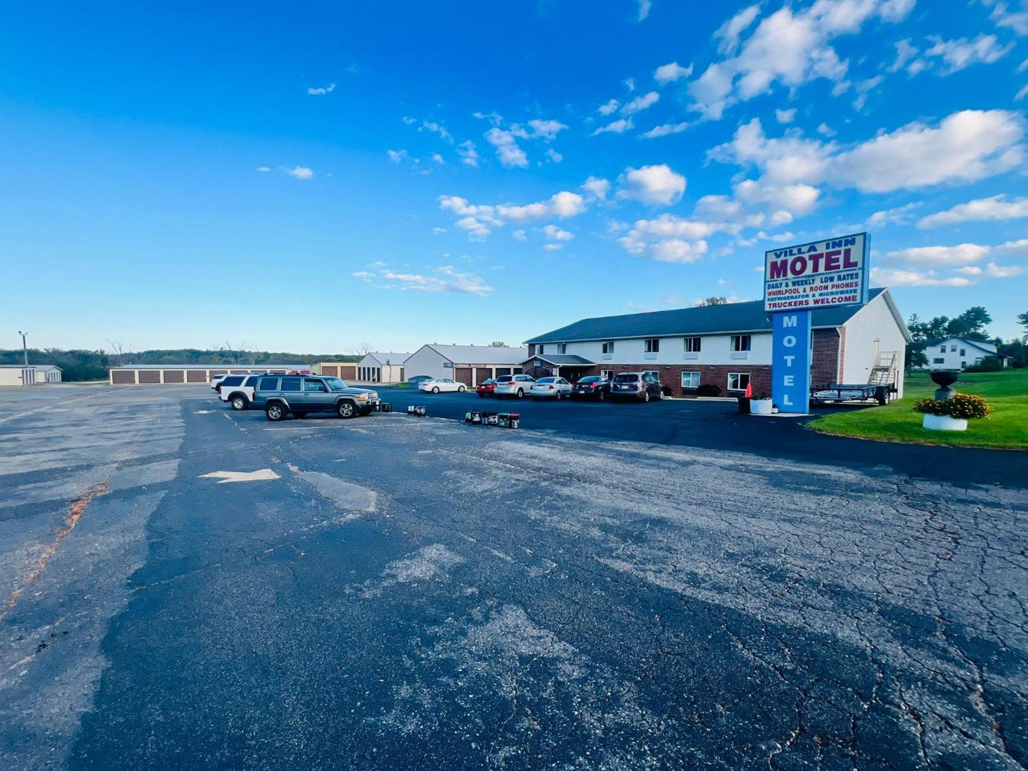 Villa Inn Motel Near Hwy 12 Wi Capital O Fort Atkinson Luaran gambar